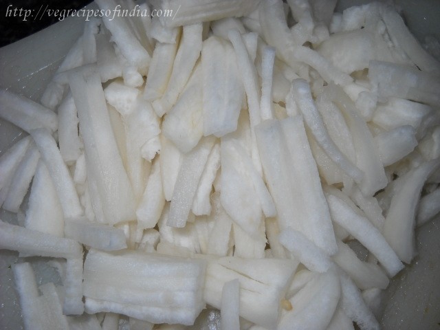 radish-matchsticks radish-matchsticks