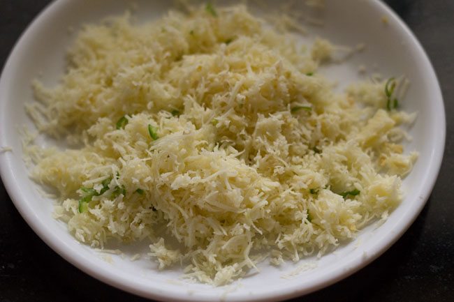 chilies mixed well with the grated cheese. 