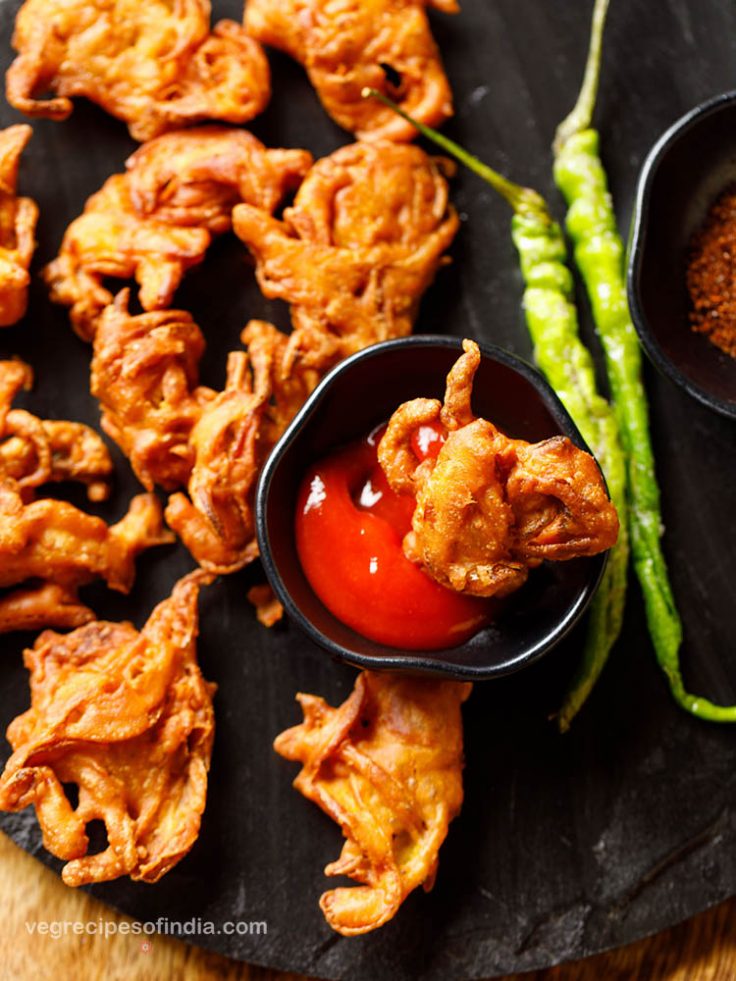 Onion Pakoda Recipe (2 Ways) | Onion Pakora | Onion Fritters