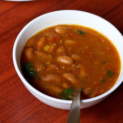 calories in 1 katori cooked rajma