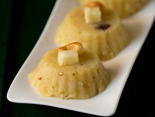 pineapple kesari on a tray.