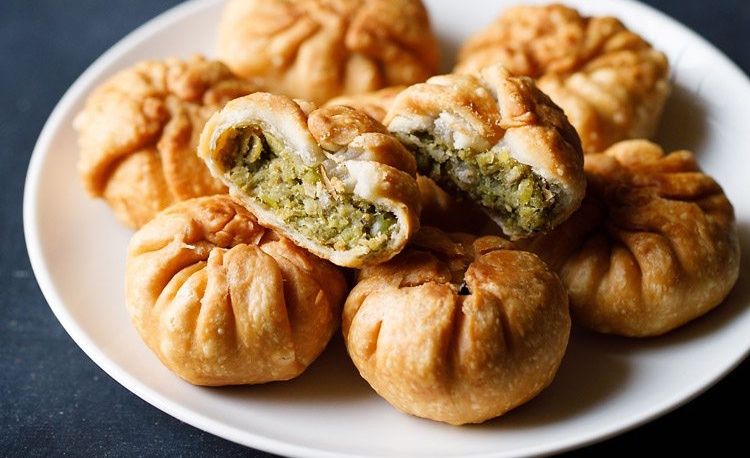 gujarati-lilva-kachori-1a