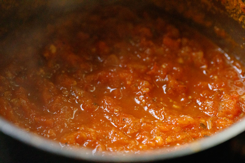 another shot showing thickness of marinara sauce