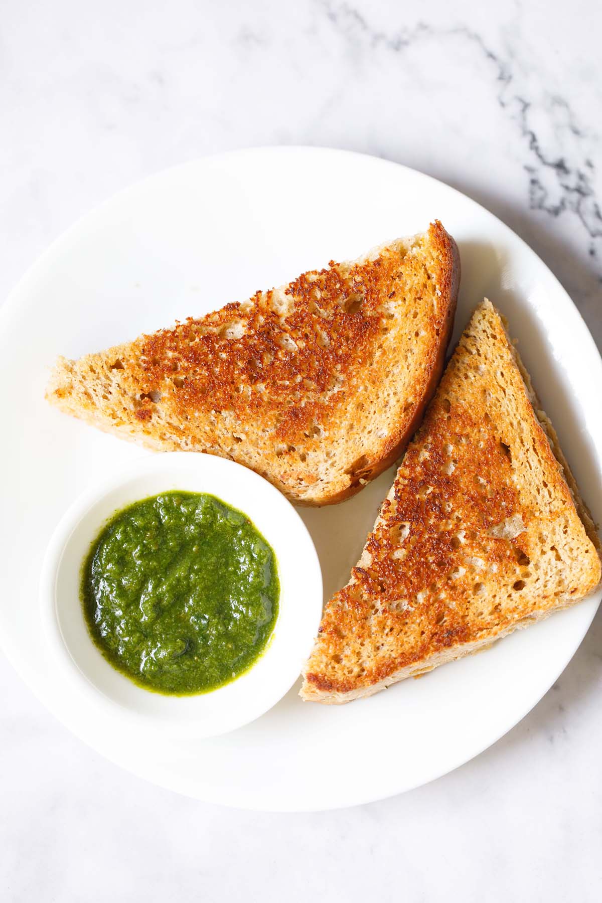 https://www.vegrecipesofindia.com/wp-content/uploads/2021/04/cheese-sandwich-recipe-1.jpg