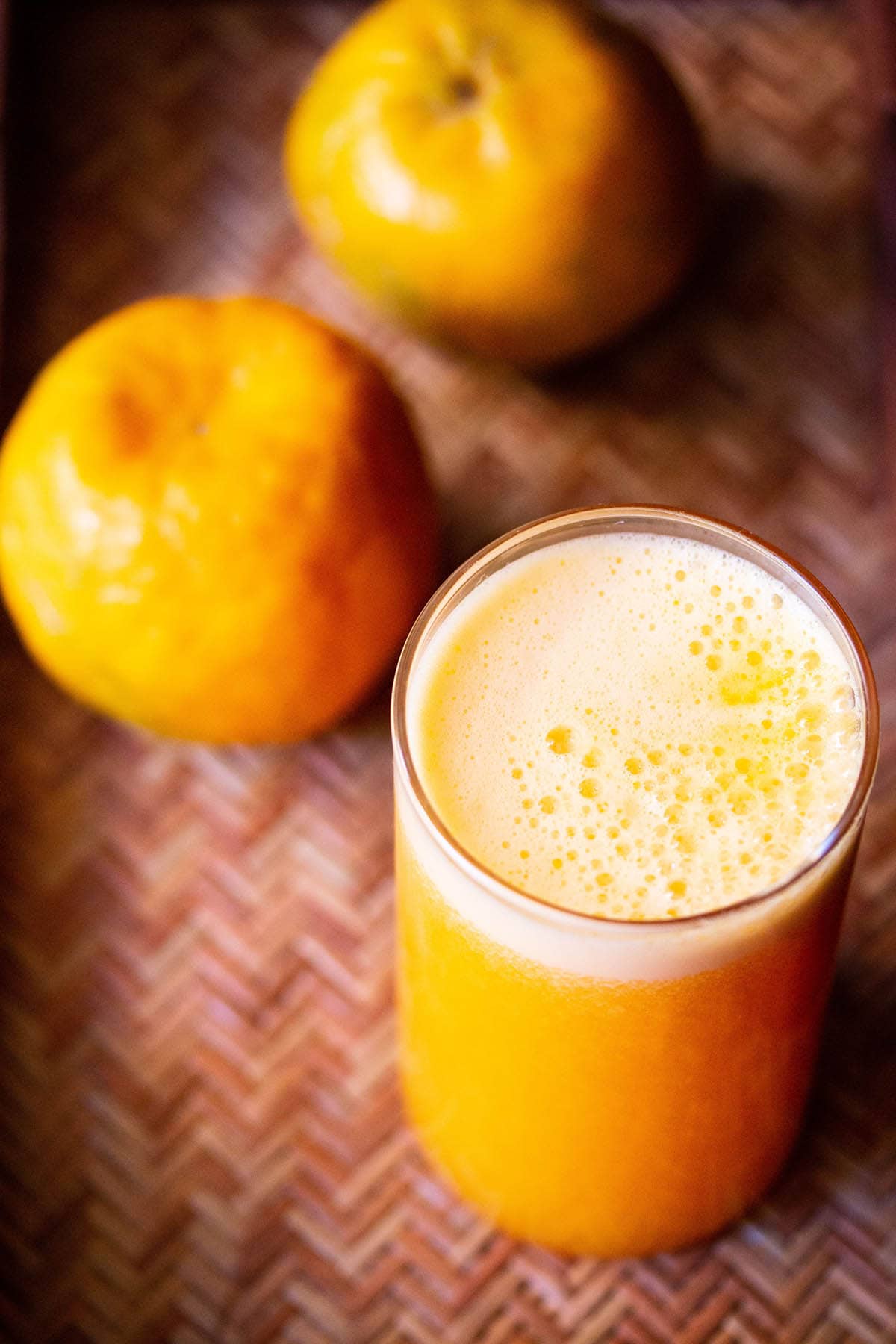 https://www.vegrecipesofindia.com/wp-content/uploads/2021/05/orange-juice-1.jpg