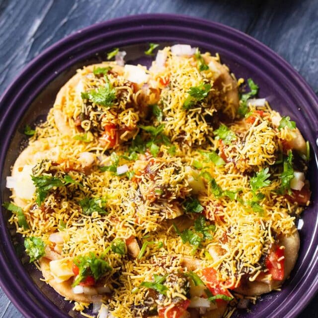 Bhel Puri Recipe - Zesty Chaat Mumbai Style