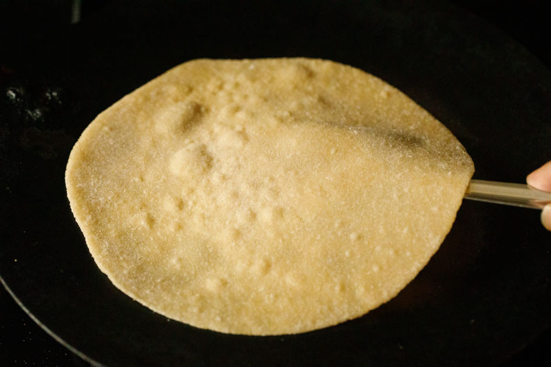 How to Make Roti on a Pan 