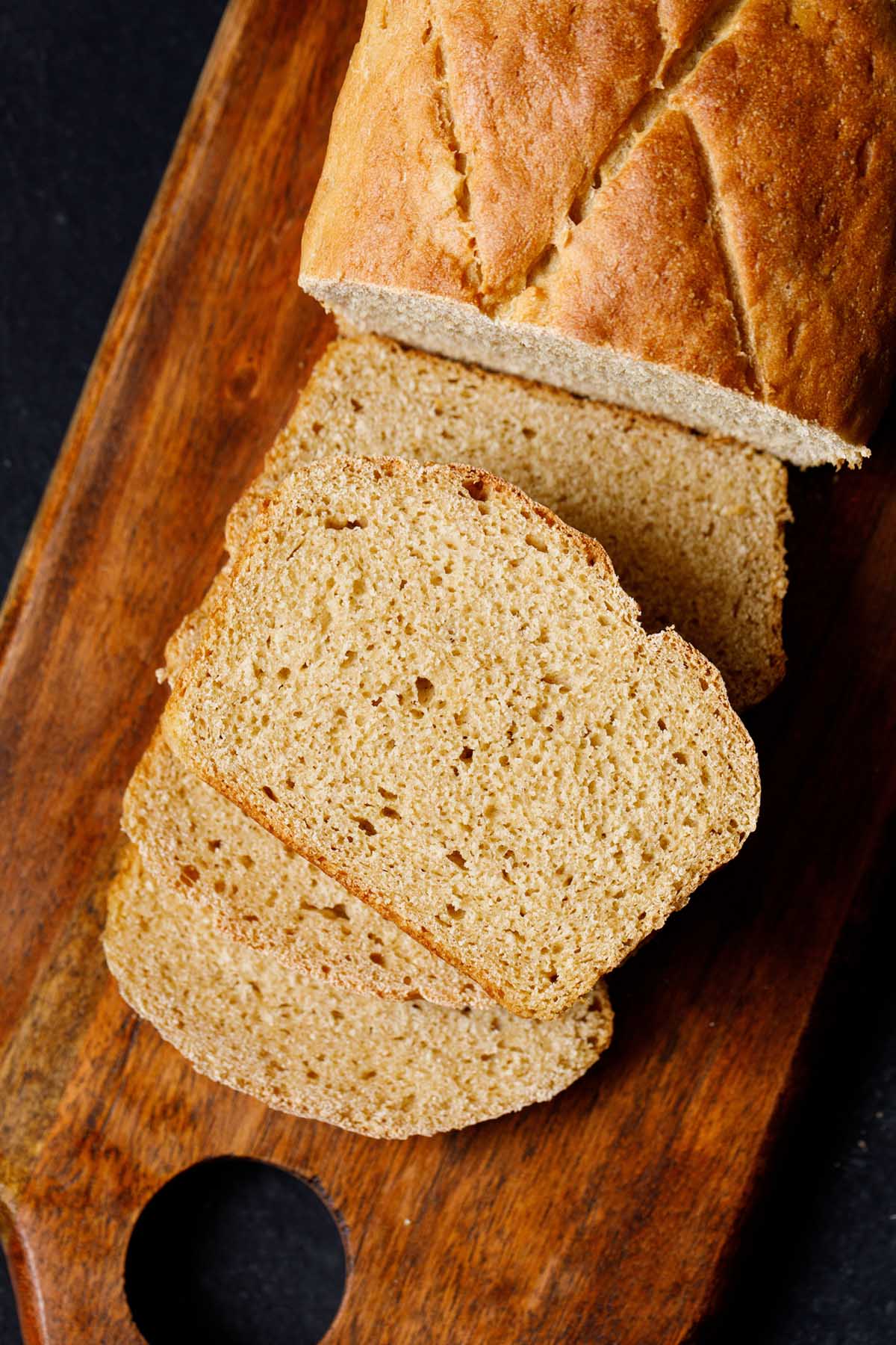 https://www.vegrecipesofindia.com/wp-content/uploads/2022/12/whole-wheat-bread-1.jpg
