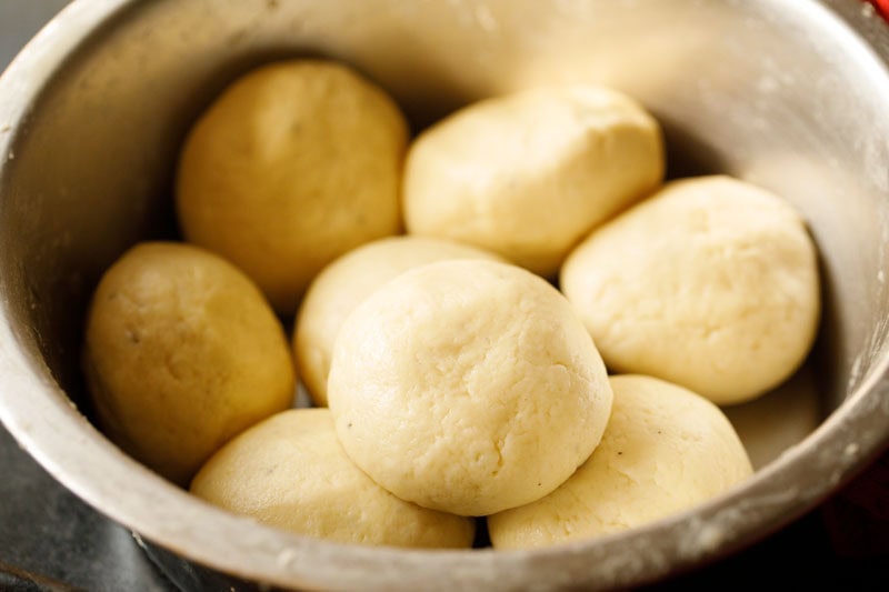 balls made from sheermal dough kept in bowl.