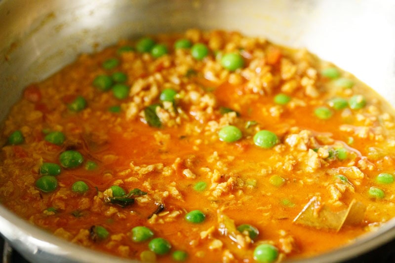 water added and mixed to make soya keema gravy.